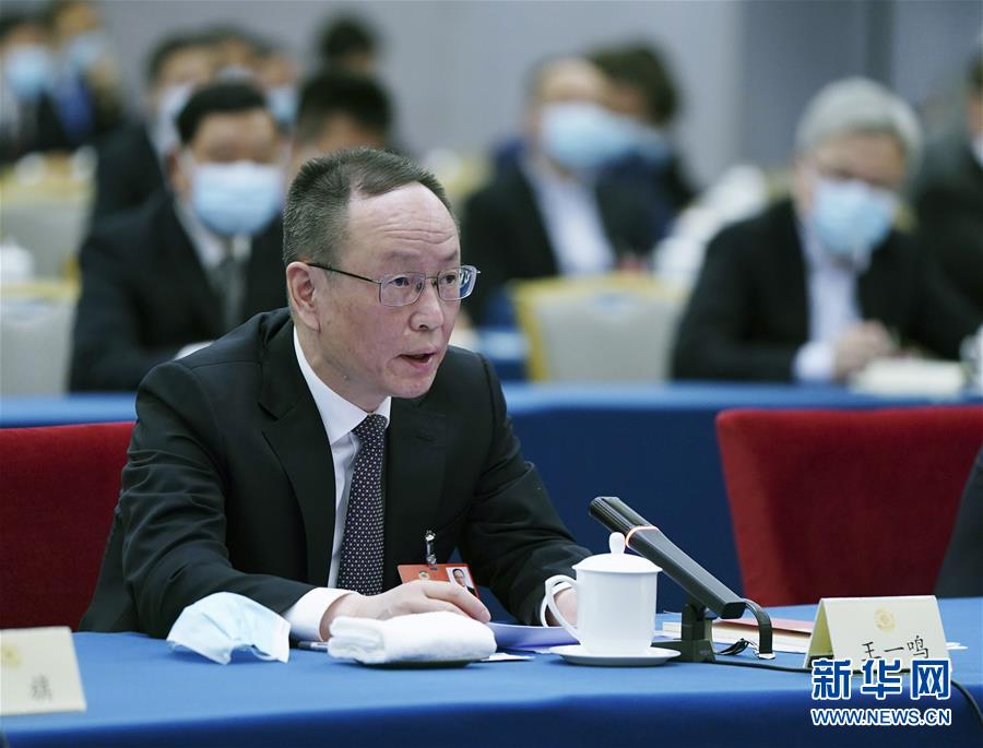 （新華全媒頭條·圖文互動(dòng)）（7）從人民中汲取磅礴力量——習近平總書(shū)記同出席2020年全國兩會(huì )人大代表、政協(xié)委員共商國是紀實(shí)